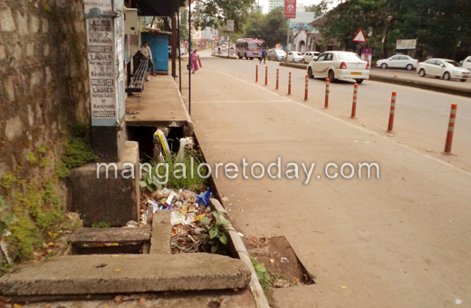 Mangalore Footpath problems